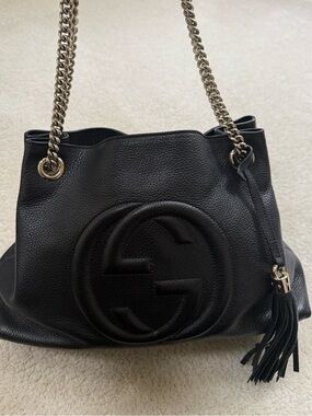 Gucci Black Pebbled Leather Shoulder Bag with Tassel